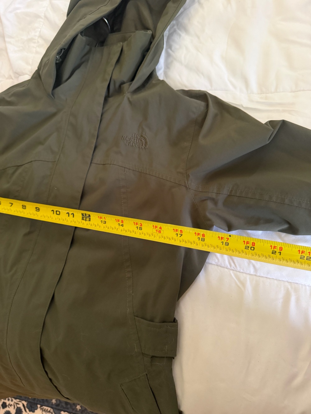 The North Face Women's City Breeze Rain Parka — Olive - Picture 7 of 12